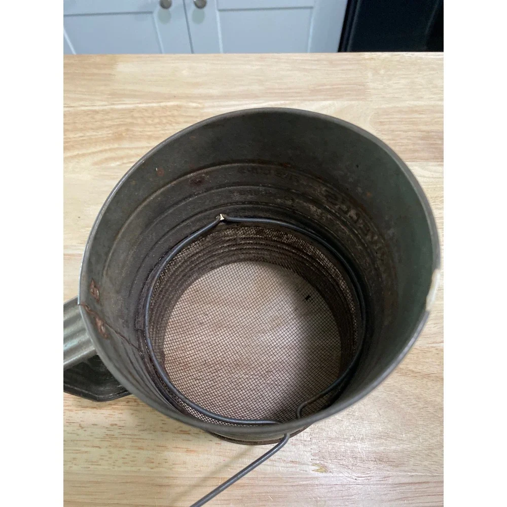 Vintage Bromwell's Flour Sifter Hand Crank Metal Tin Rustic Farmhouse Decor5 Cup